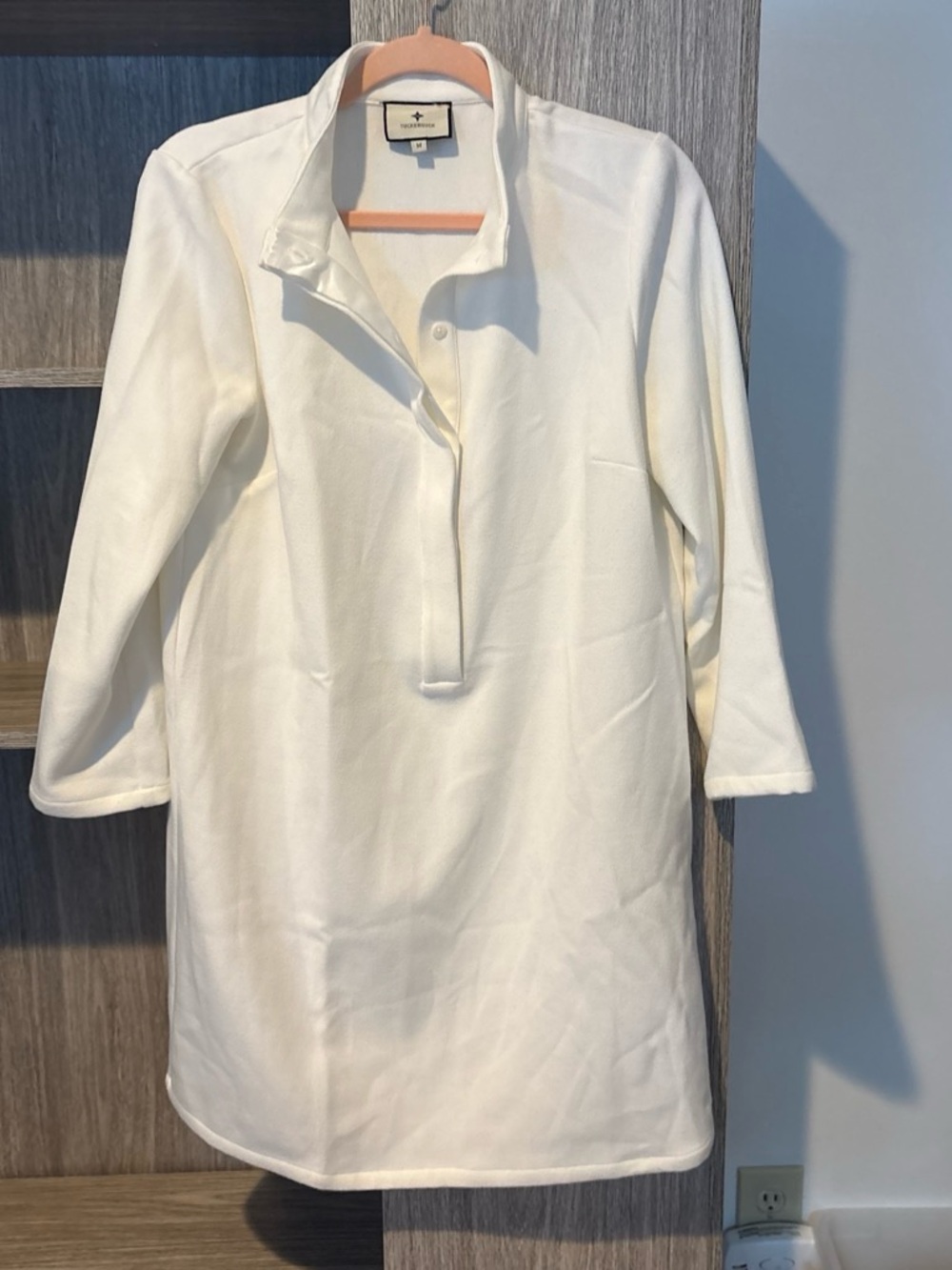 A235 - Tuckernuck White Long Sleeve Tunic Shift Dress M